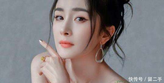 入时尚引热议网友疯玩固体杨枝甘露梗CQ9电子登录杨幂高情商回应没加(图1)